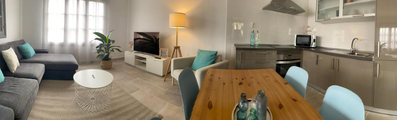 Lc Bastian Marina Bungalow Costa Teguise Extérieur photo