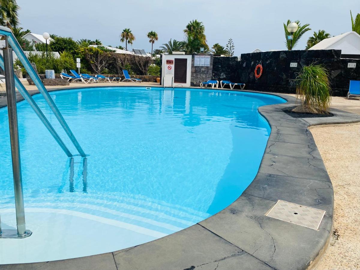 Lc Bastian Marina Bungalow Costa Teguise Extérieur photo
