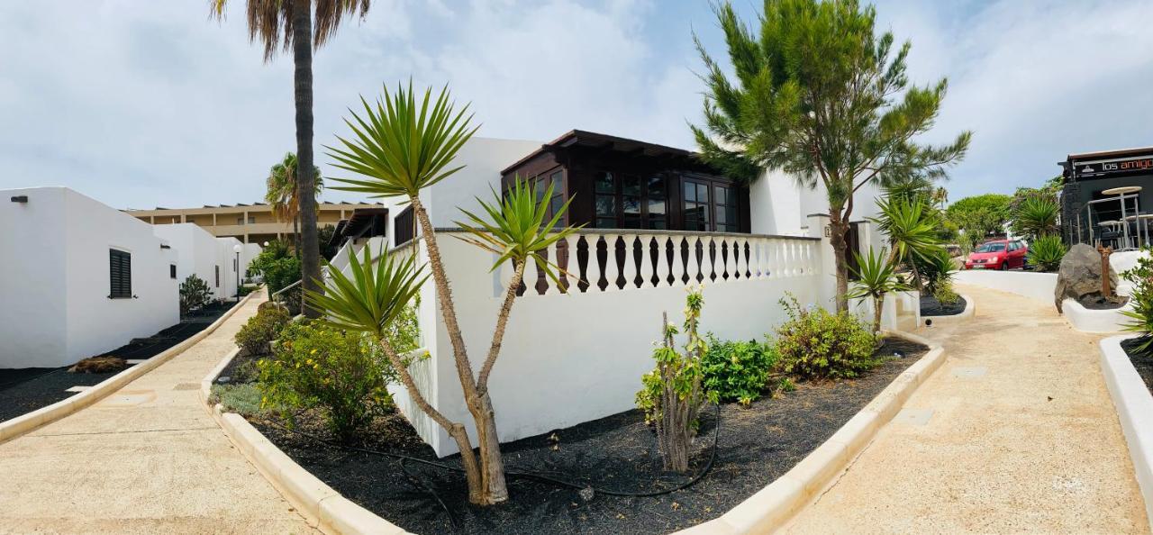 Lc Bastian Marina Bungalow Costa Teguise Extérieur photo